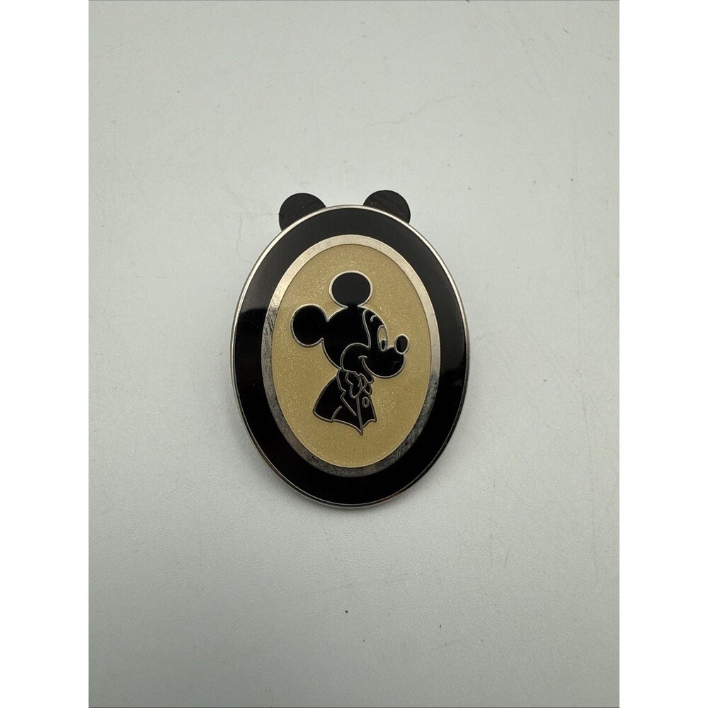 2010 Mickey Mouse, Silhouette Portrait Disney Parks Pin Trading Side Profile